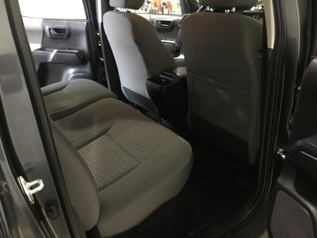 Used 2022 Toyota Tacoma SR image 45