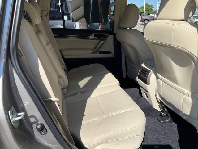 Used 2020 Lexus GX 460 Premium w/ Premium Package AWD/4WD image 20