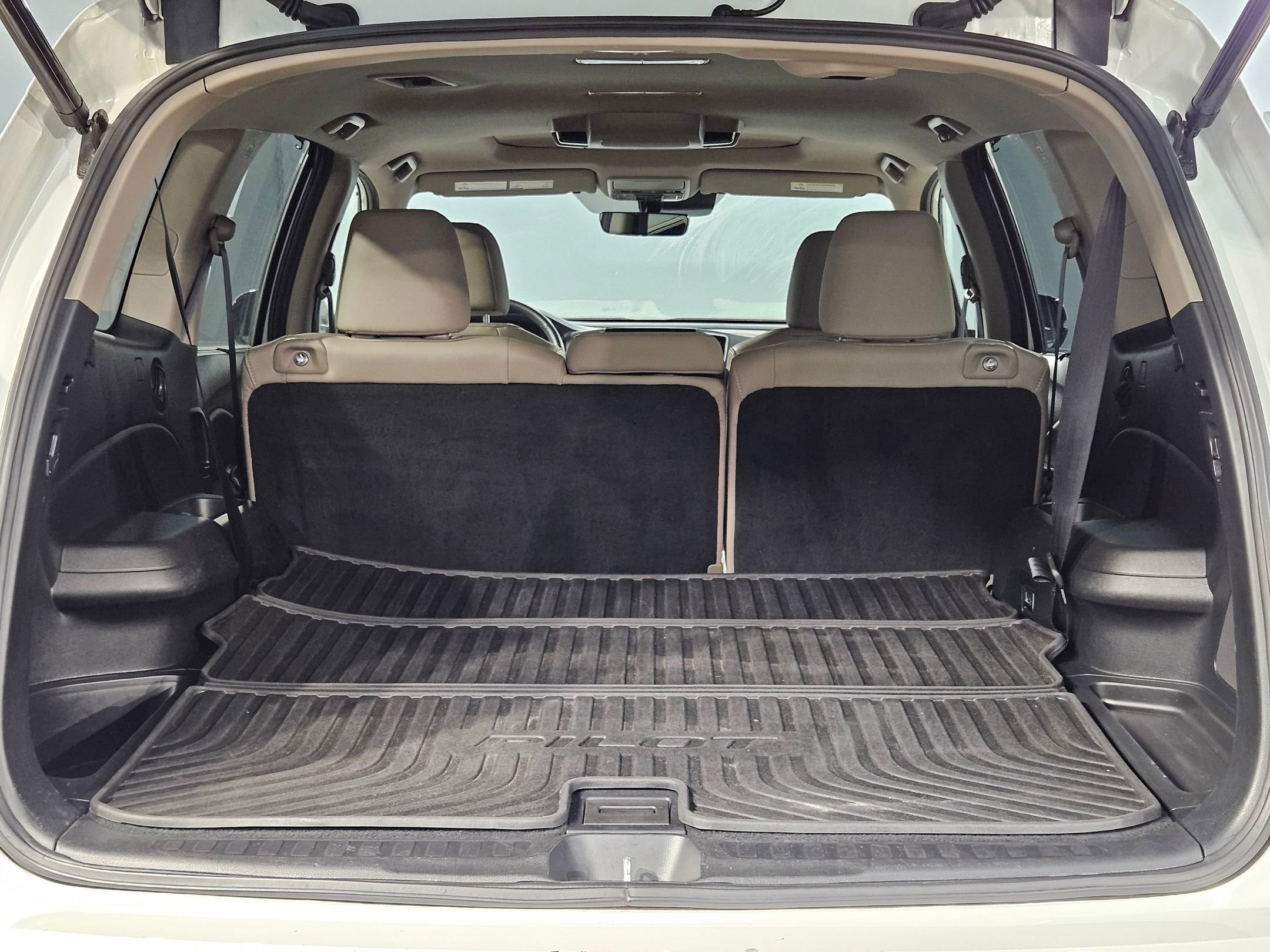 Used 2021 Honda Pilot Touring image 18