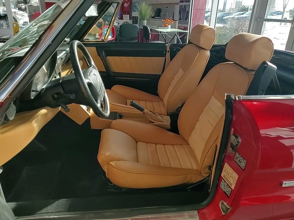 Used 1991 Alfa Romeo Spider Veloce RWD image 17