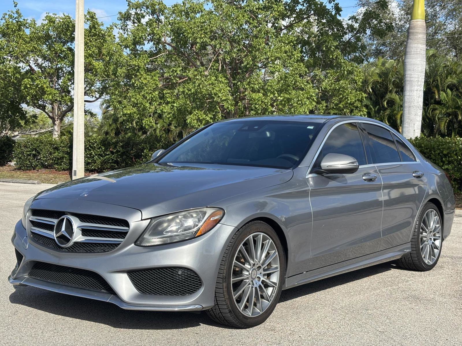 Used 2016 Mercedes-Benz C 300 Sedan image 2