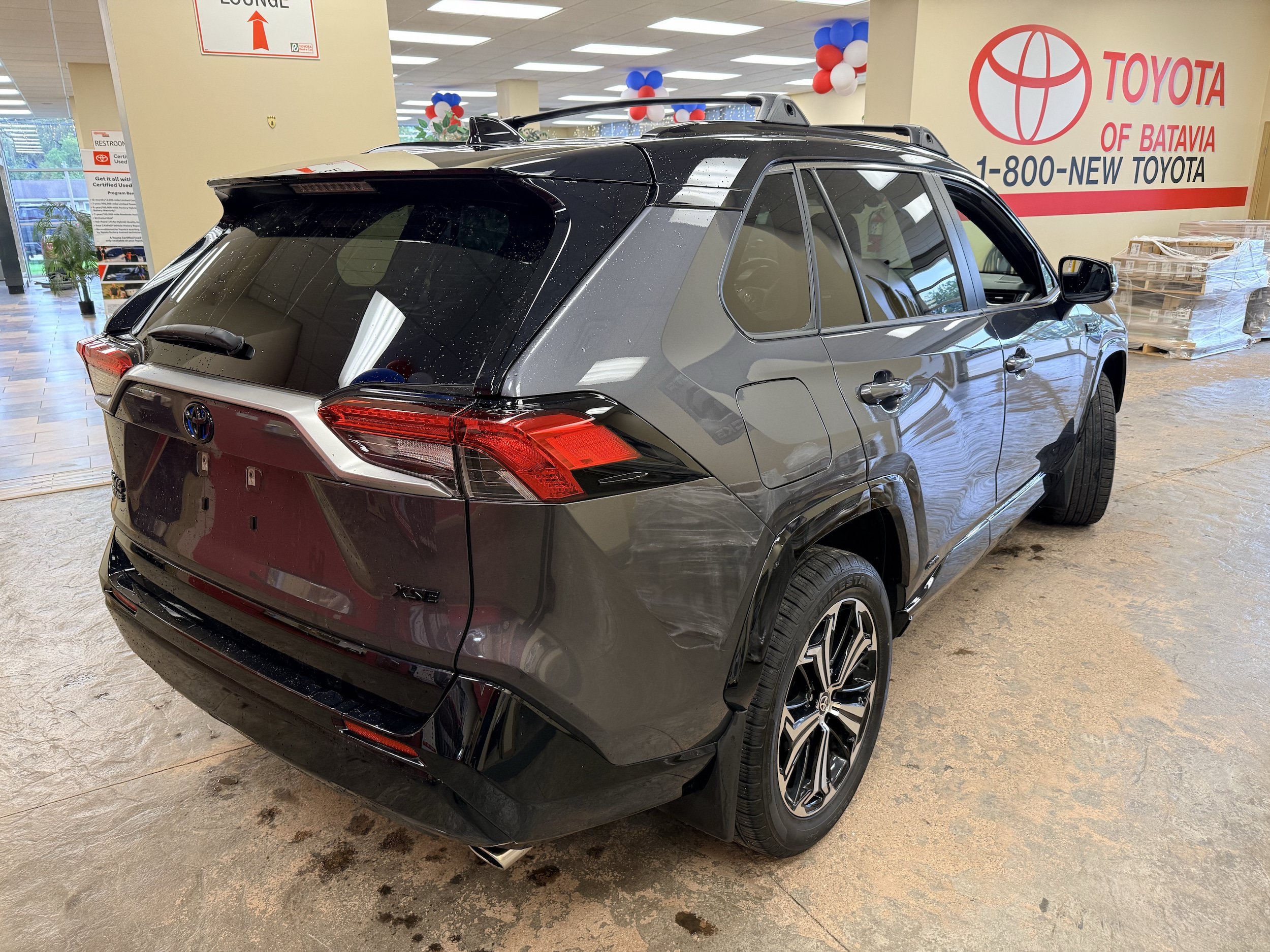 Used 2024 Toyota RAV4 XSE w/ Weather Package AWD/4WD image 10