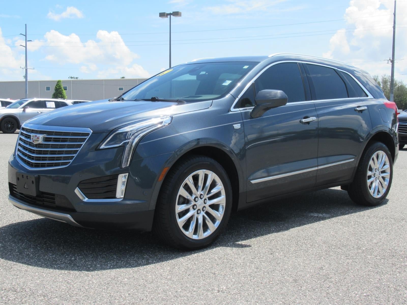 Used 2019 Cadillac XT5 Platinum AWD/4WD image 3