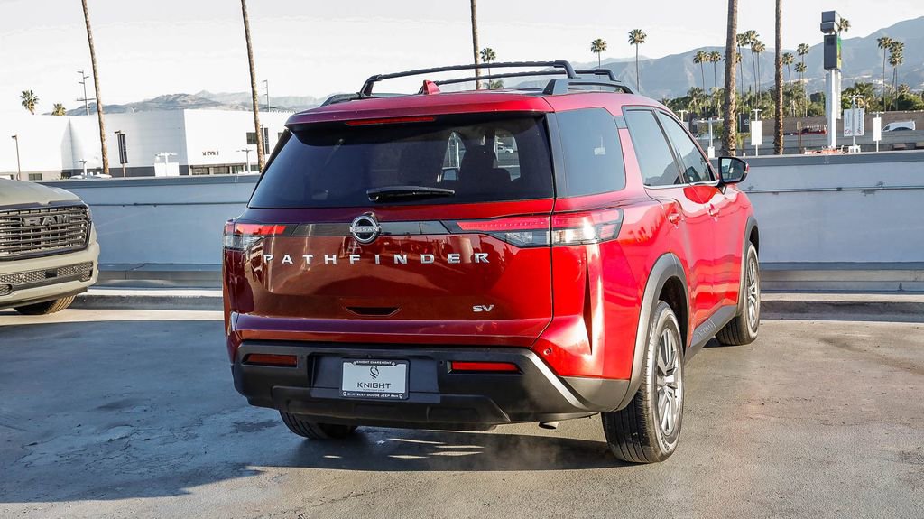 Used 2023 Nissan Pathfinder SV FWD image 8