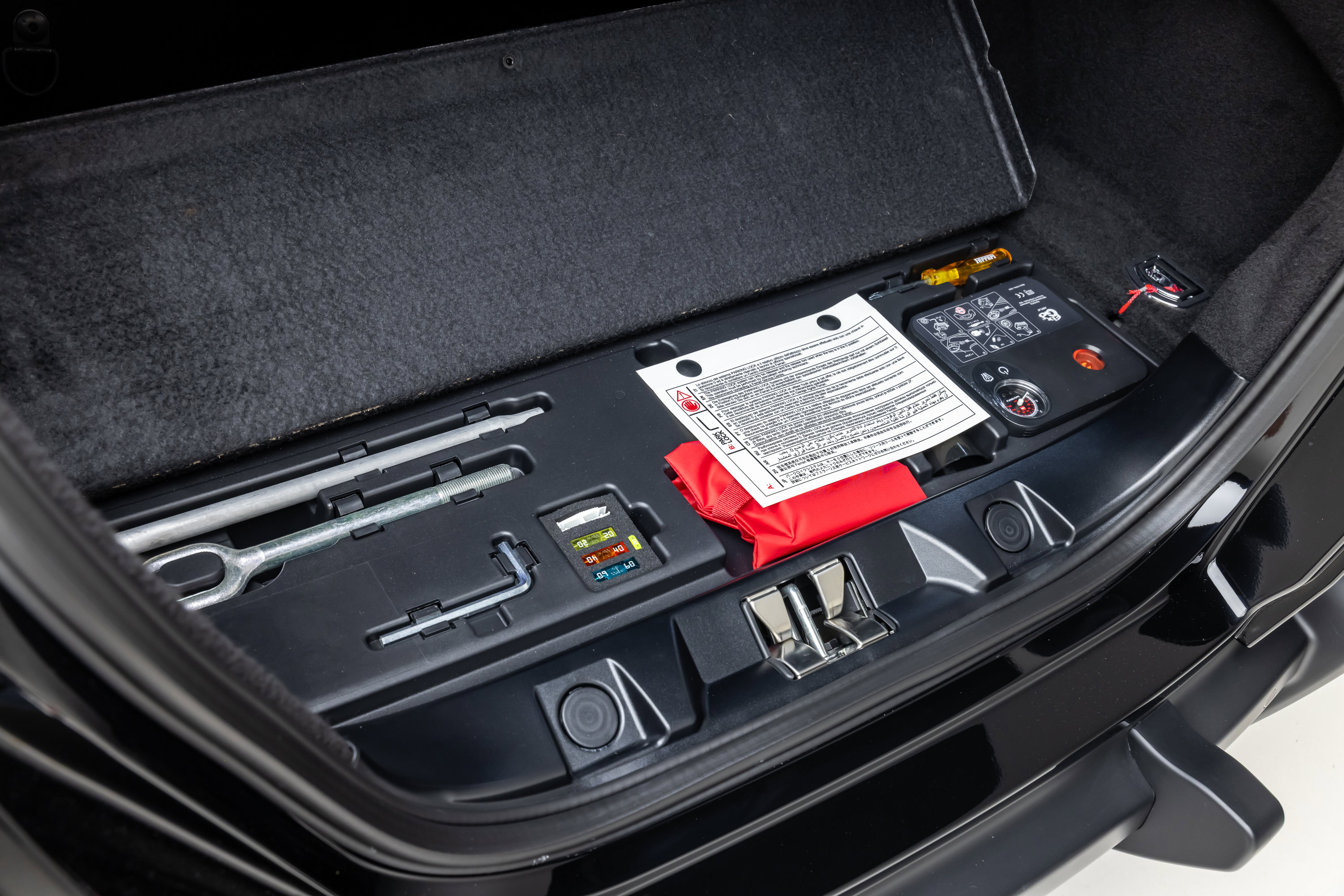 Certified 2023 Ferrari Roma image 51