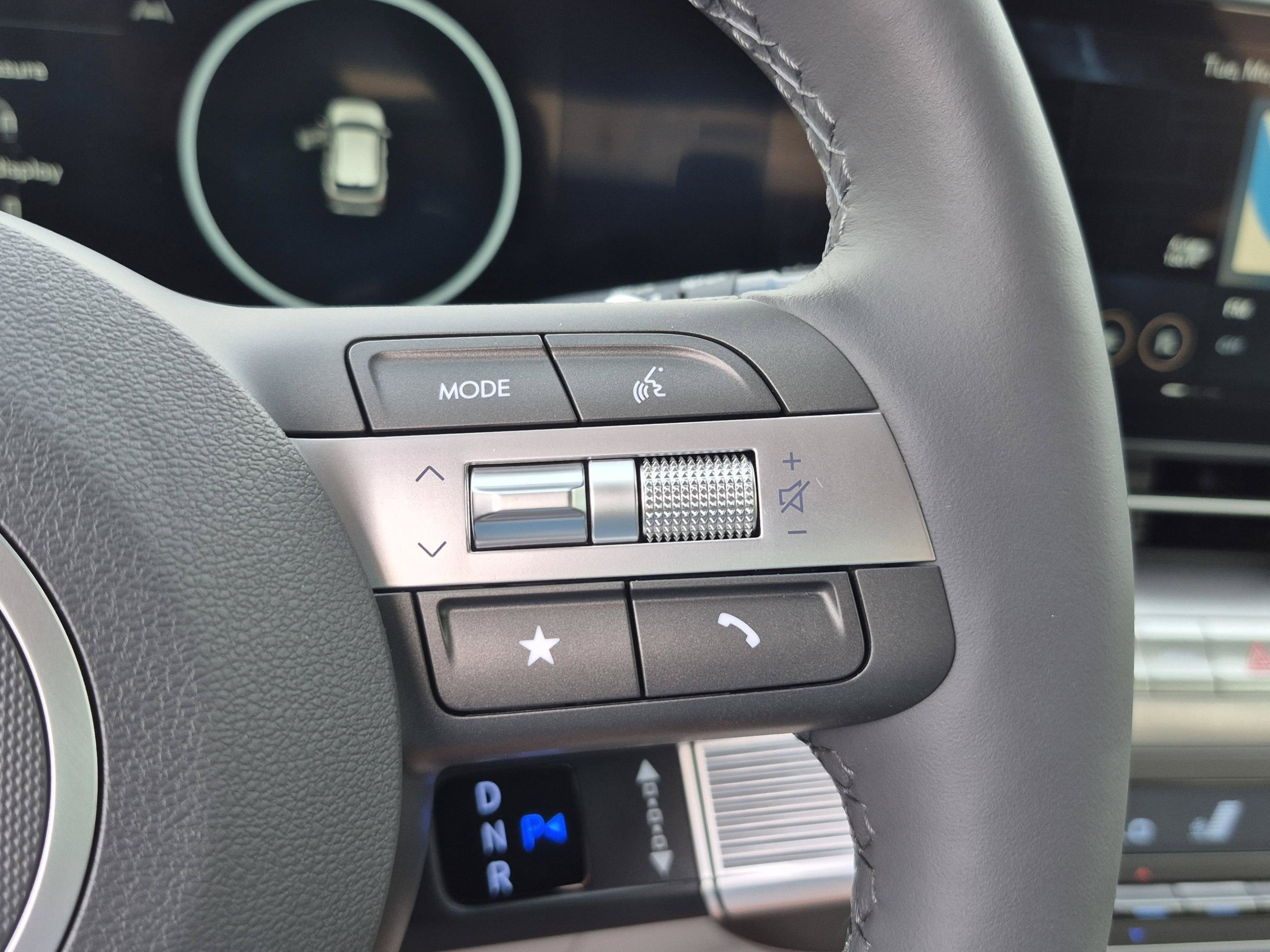 New 2026 Hyundai Kona Limited FWD image 32