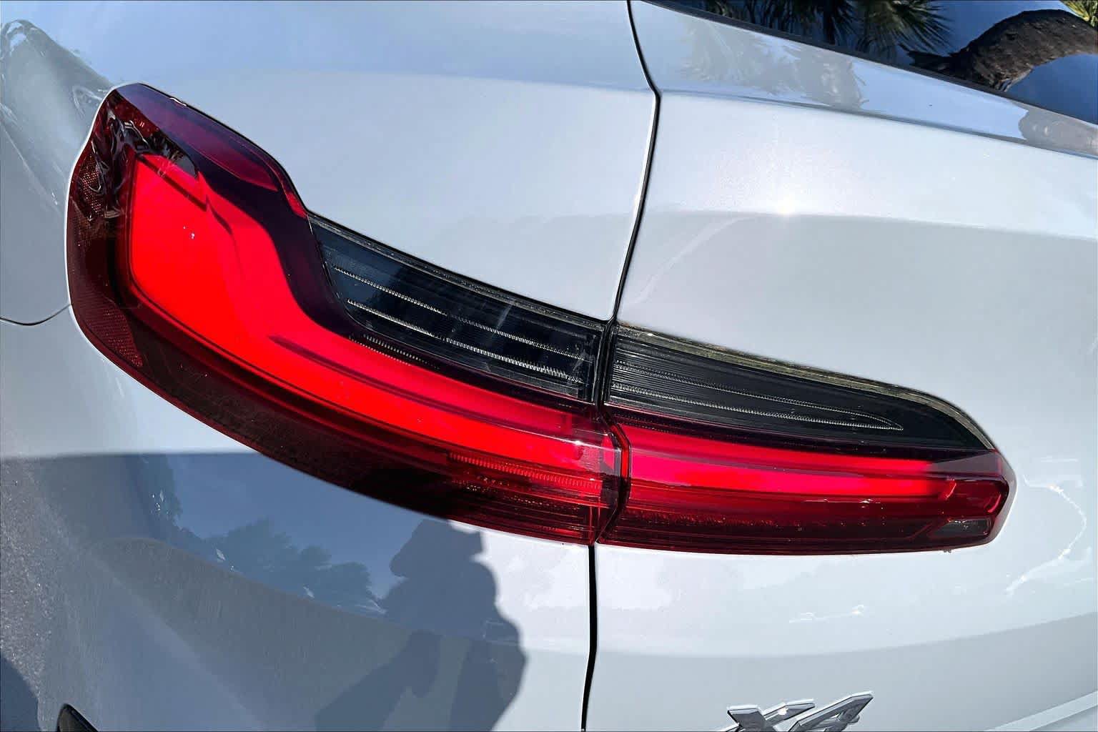 Used 2023 BMW X4 xDrive30i w/ M Sport Package AWD/4WD image 29