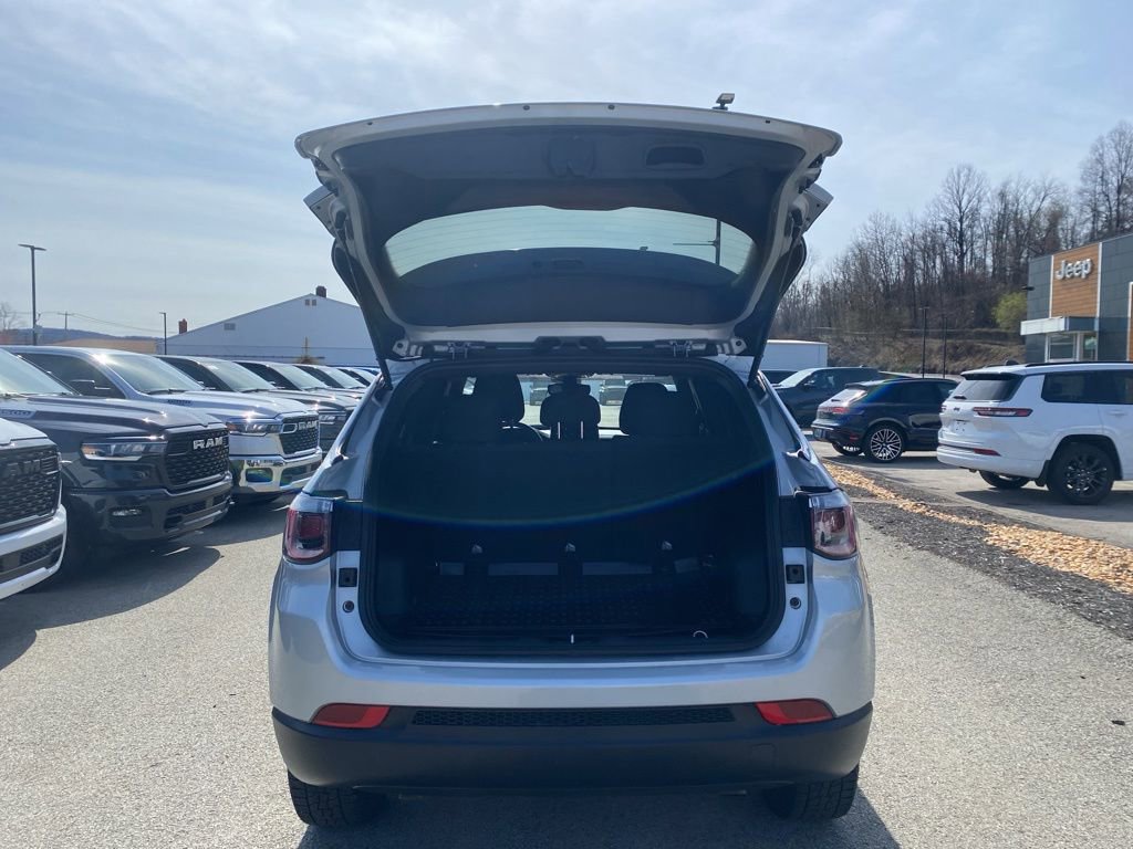 Certified 2024 Jeep Compass Sport image 13