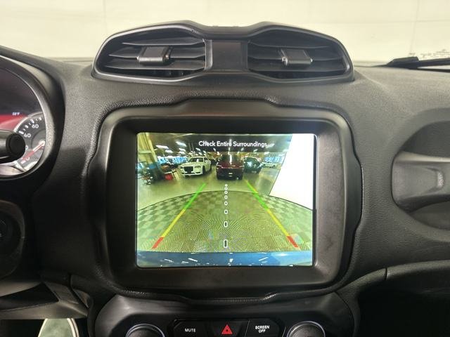 Used 2022 Jeep Renegade Latitude image 44