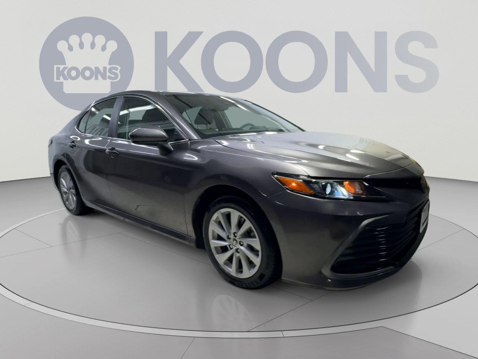 Used 2024 Toyota Camry LE FWD image 2