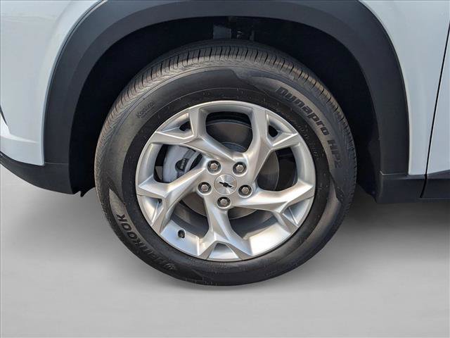 New 2026 Chevrolet Trax LS w/ LS Convenience Package FWD image 10