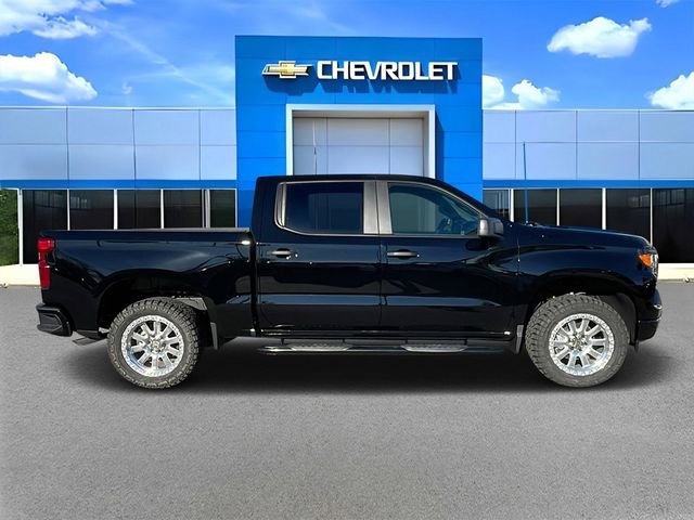 New 2026 Chevrolet Silverado 1500 Custom w/ LPO, Dark Essentials Package image 2
