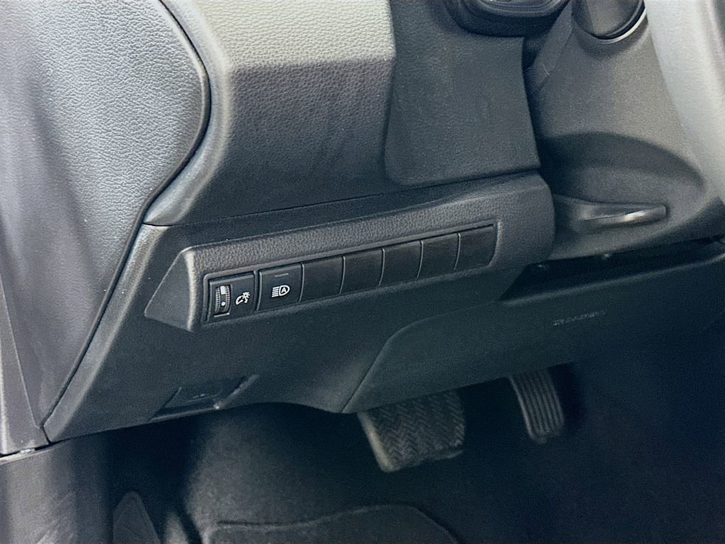 Certified 2024 Toyota Corolla SE image 10
