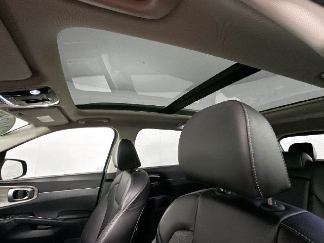 Used 2023 Kia Sorento S w/ Panoramic Sunroof Package AWD/4WD image 20