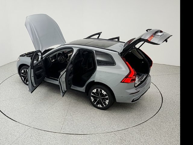 New 2026 Volvo XC60 T8 Plus w/ Climate Package AWD/4WD image 40