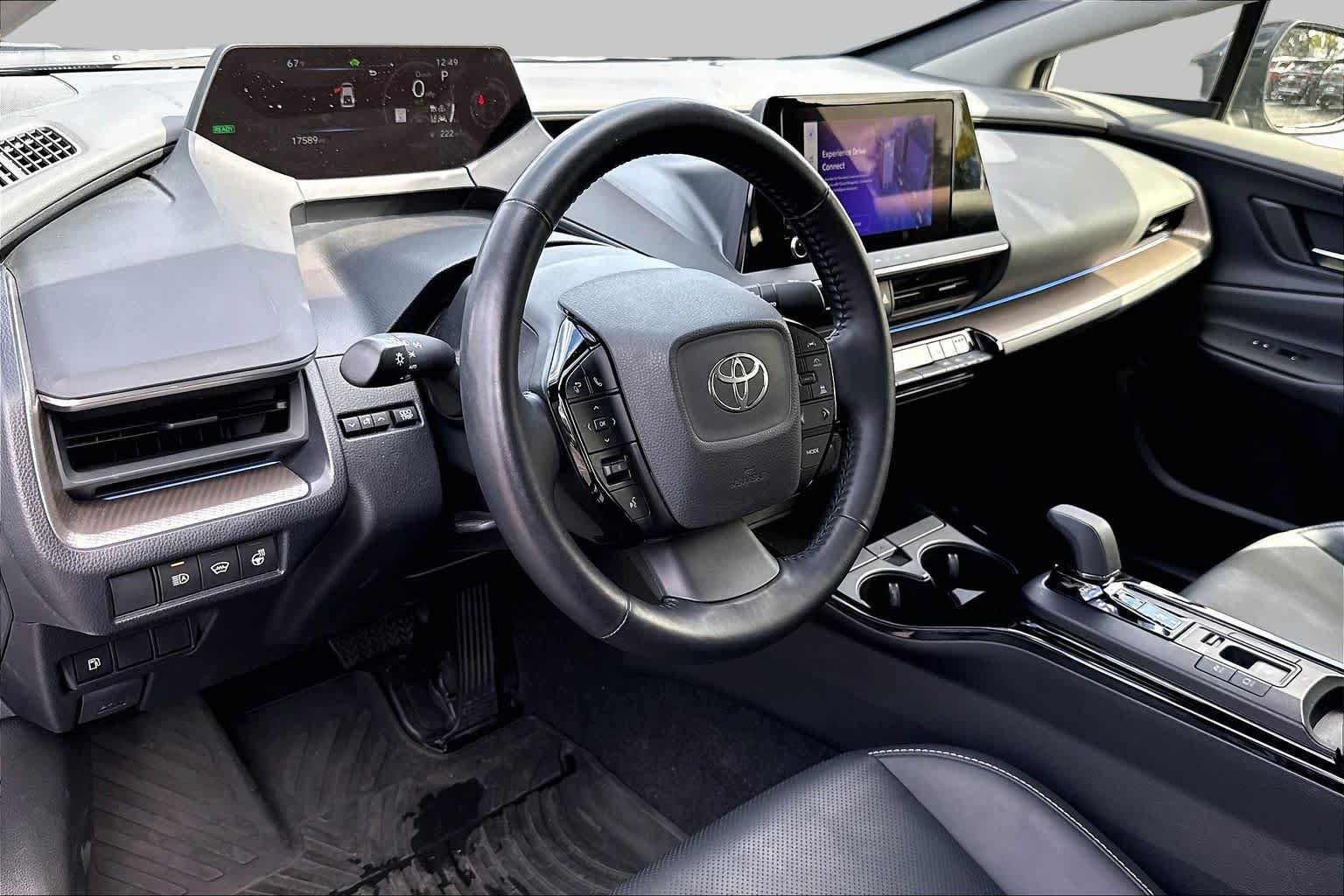 Certified 2024 Toyota Prius XLE FWD image 17