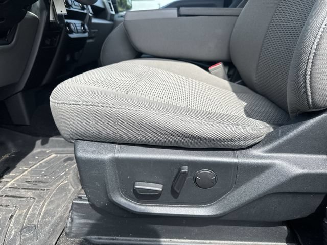Used 2019 Ford F150 XLT w/ Equipment Group 302A Luxury AWD/4WD image 18