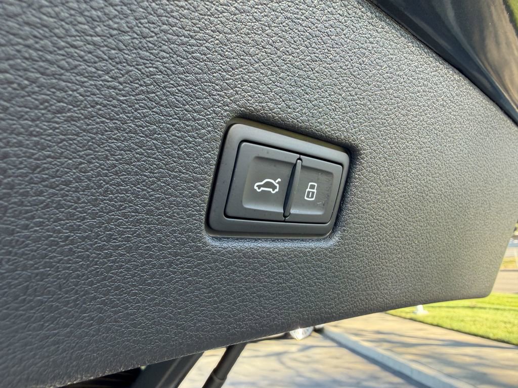 New 2026 Audi Q8 Premium Plus image 28