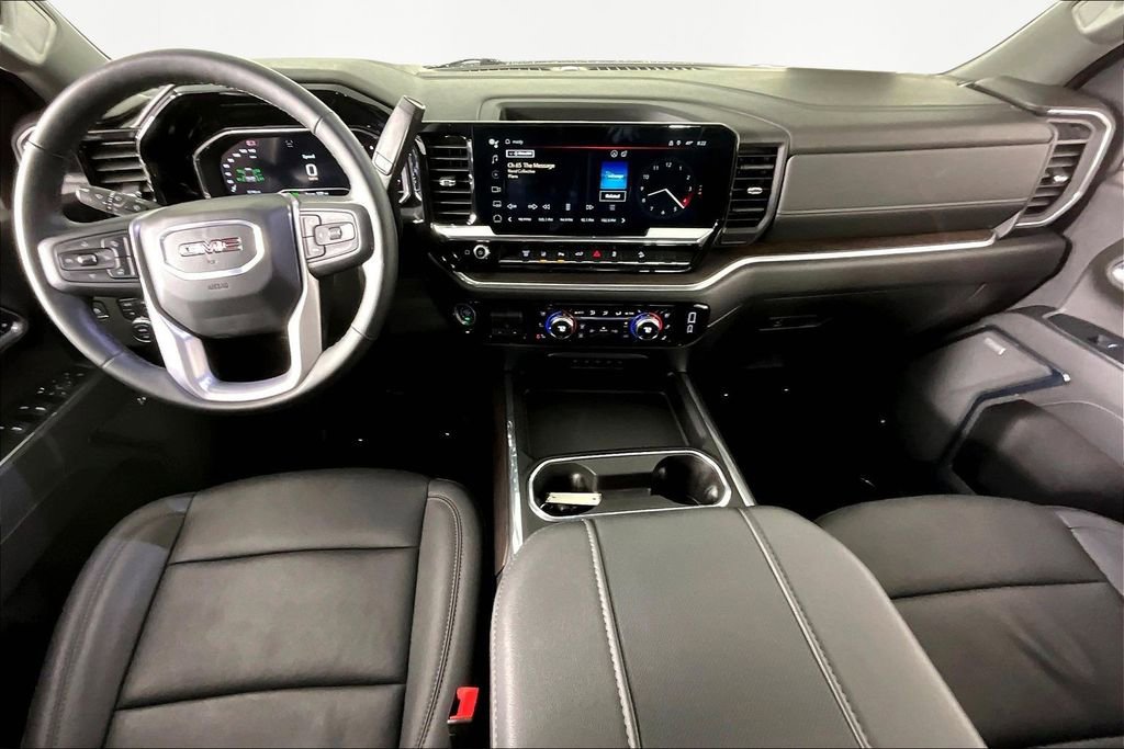 Used 2024 GMC Sierra 2500 SLT w/ SLT Premium Package image 8