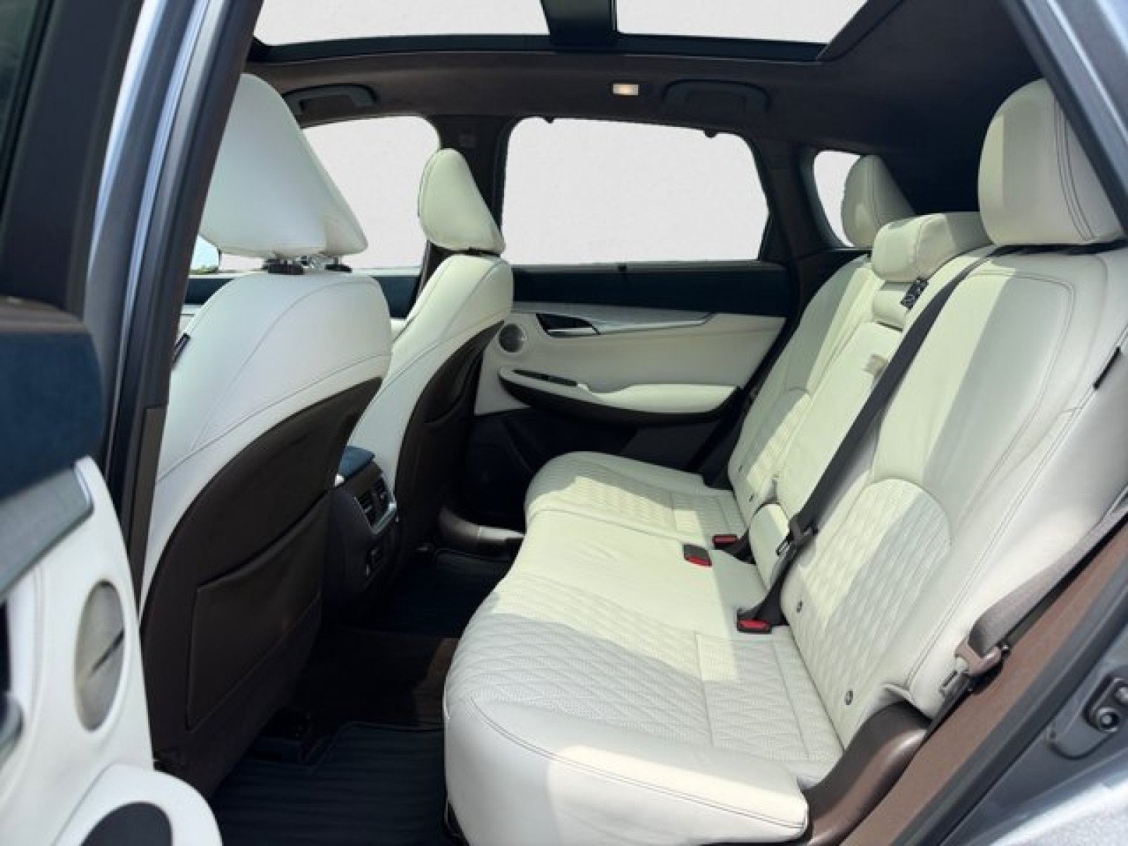 Certified 2021 INFINITI QX50 Autograph w/ Premium White Leather Package AWD/4WD image 18