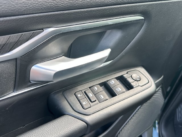 New 2027 RAM 1500 4x4 Crew Cab image 13