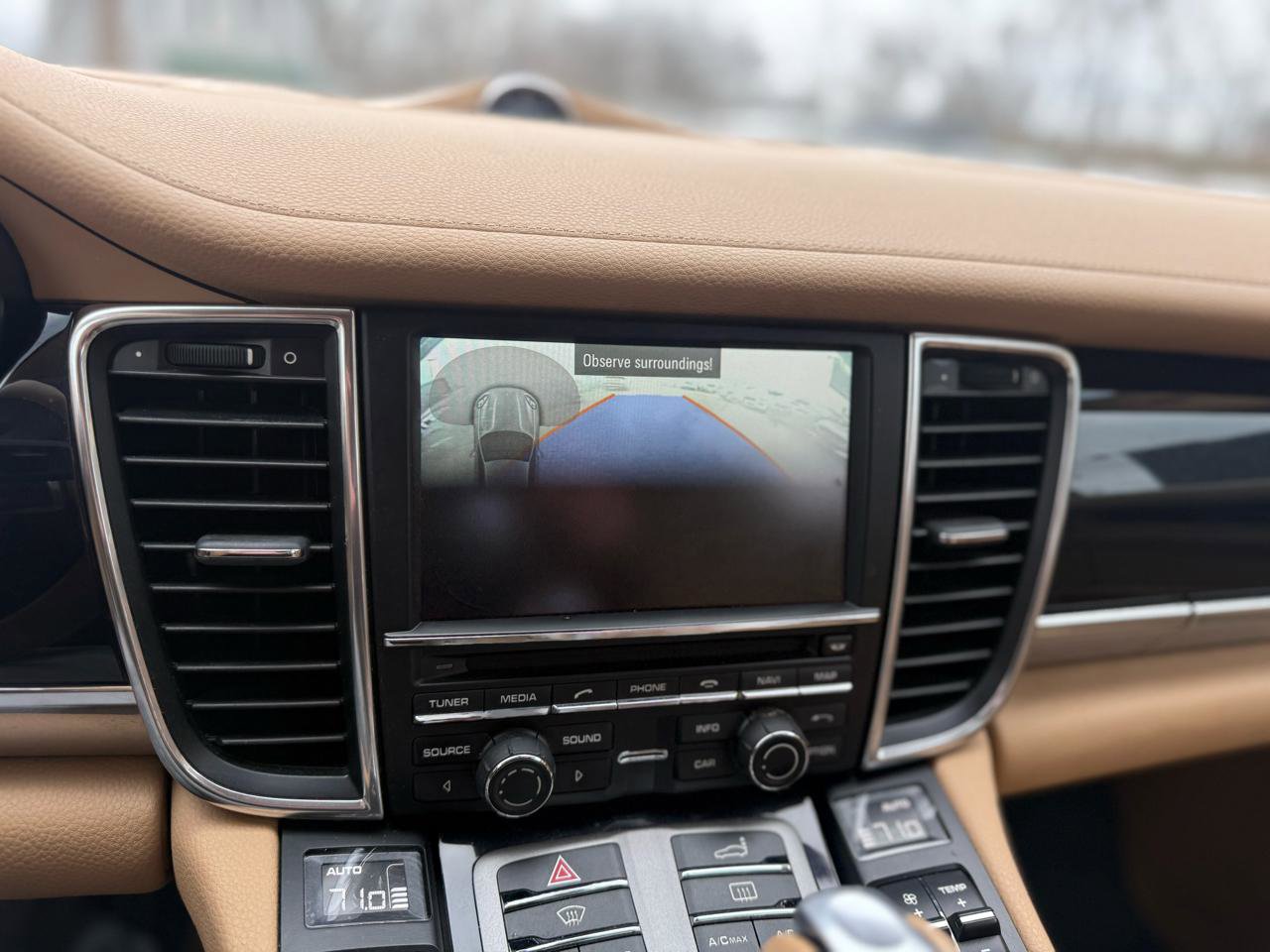 Used 2014 Porsche Panamera S image 33