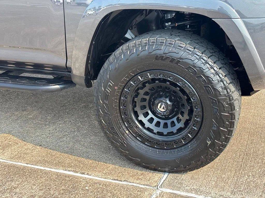 Used 2022 Toyota 4Runner SR5 Premium AWD/4WD image 14