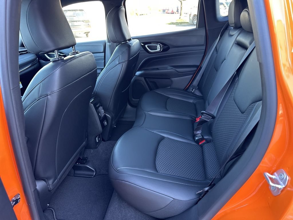 New 2026 Jeep Compass Latitude AWD/4WD image 42