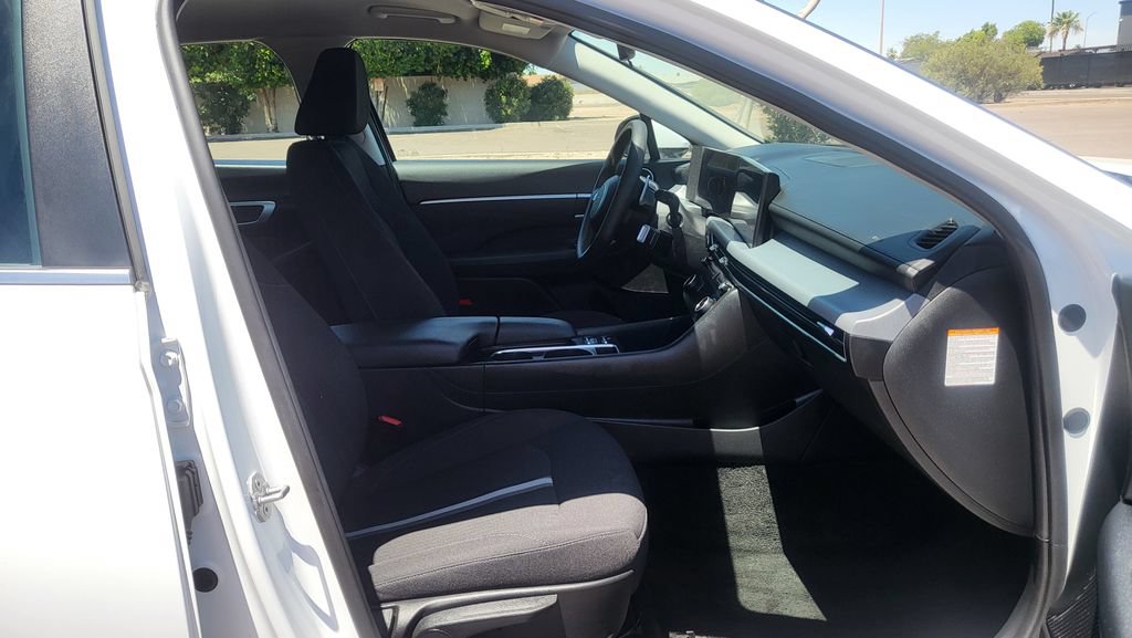 Used 2026 Hyundai Sonata Blue FWD image 18