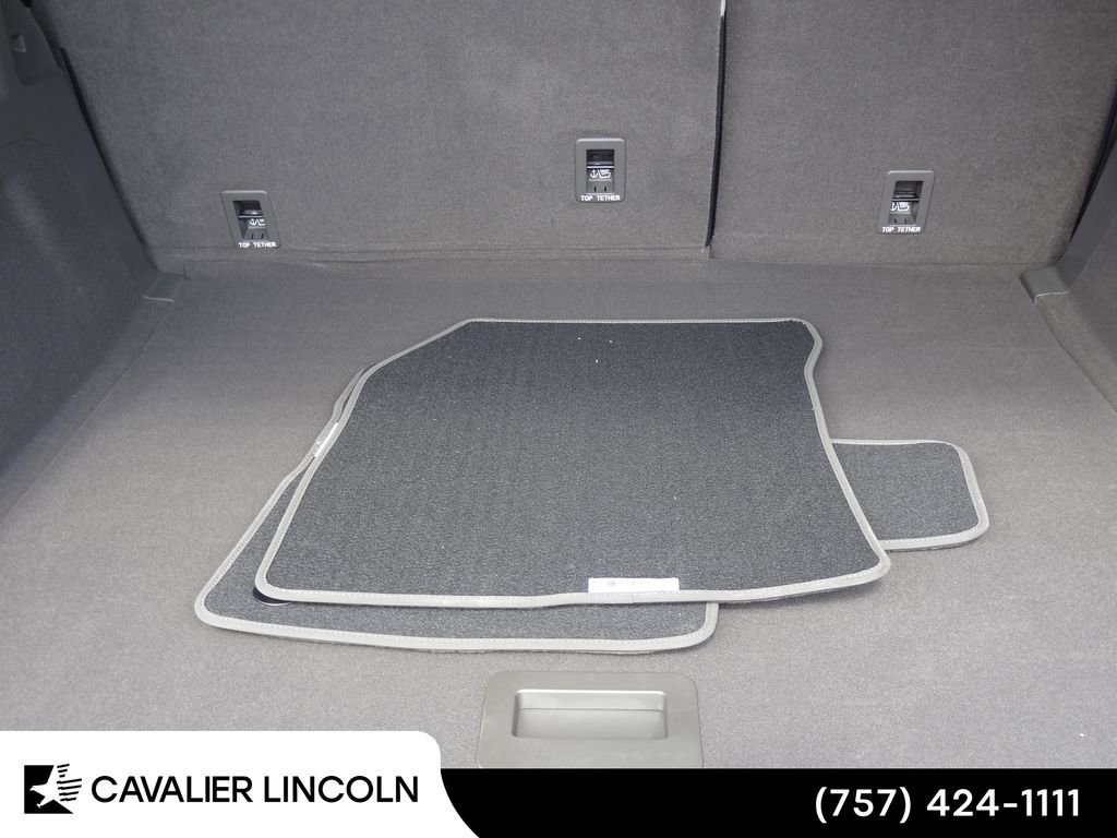 Certified 2025 Lincoln Nautilus Premier image 9