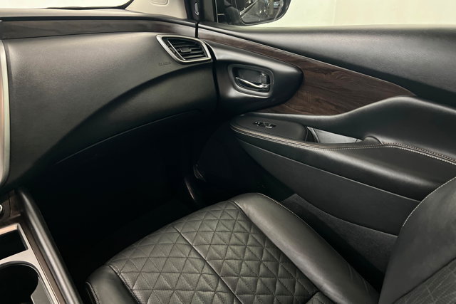 Used 2023 Nissan Murano Platinum w/ Cargo Package FWD image 10