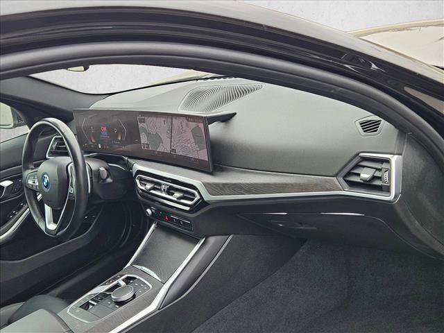 Used 2024 BMW 330e image 21
