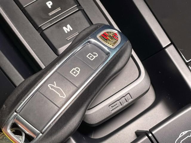 Certified 2024 Porsche 911 Targa 4 image 34