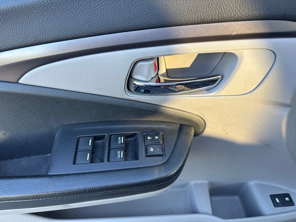 Used 2017 Honda Pilot EX-L image 17