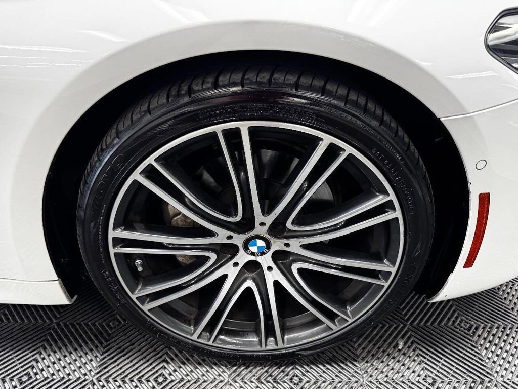 Used 2018 BMW 540i image 18