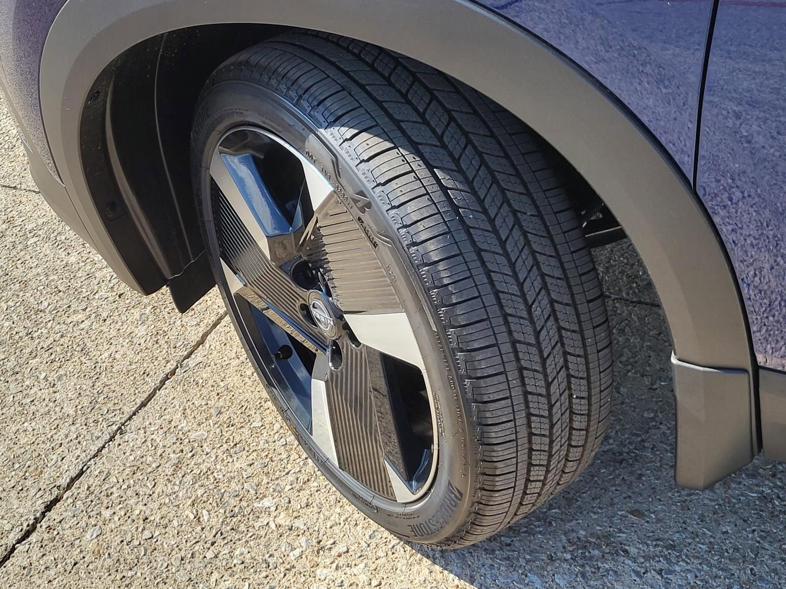 New 2026 Nissan Kicks SR image 11