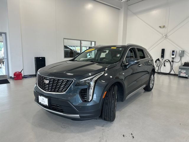 Used 2021 Cadillac XT4 Premium Luxury w/ Sun And Sound Package AWD/4WD image 5