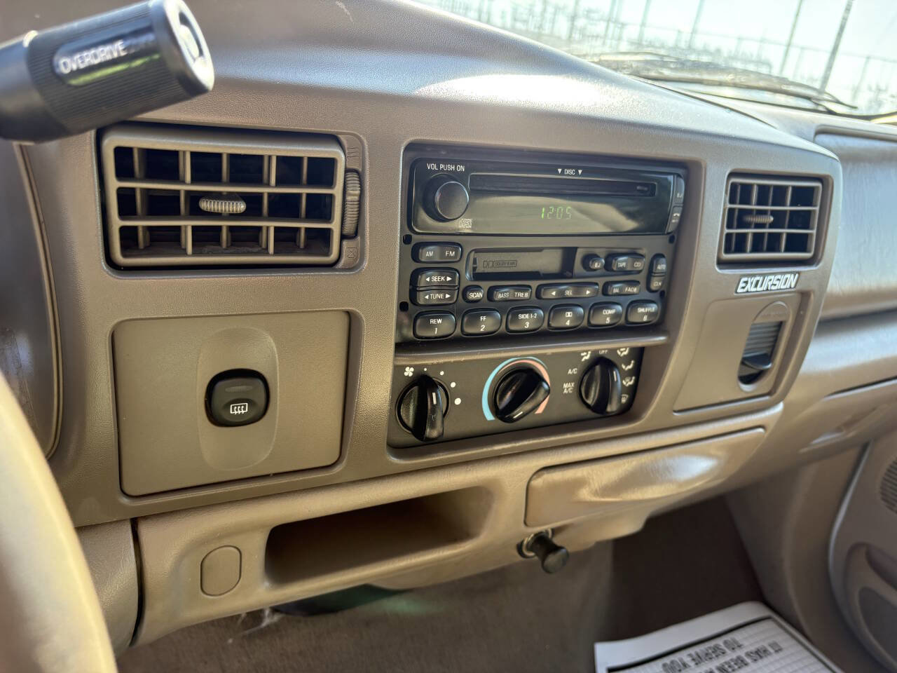 Used 2002 Ford Excursion XLT image 22