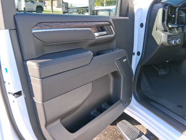 New 2026 GMC Sierra 2500 SLT w/ SLT Premium Package image 11