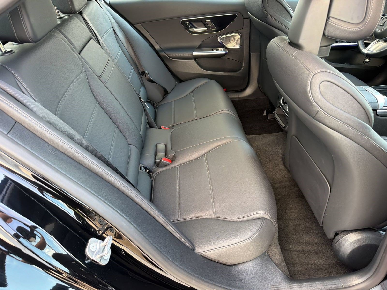 Used 2026 Mercedes-Benz C 300 4MATIC Sedan image 31