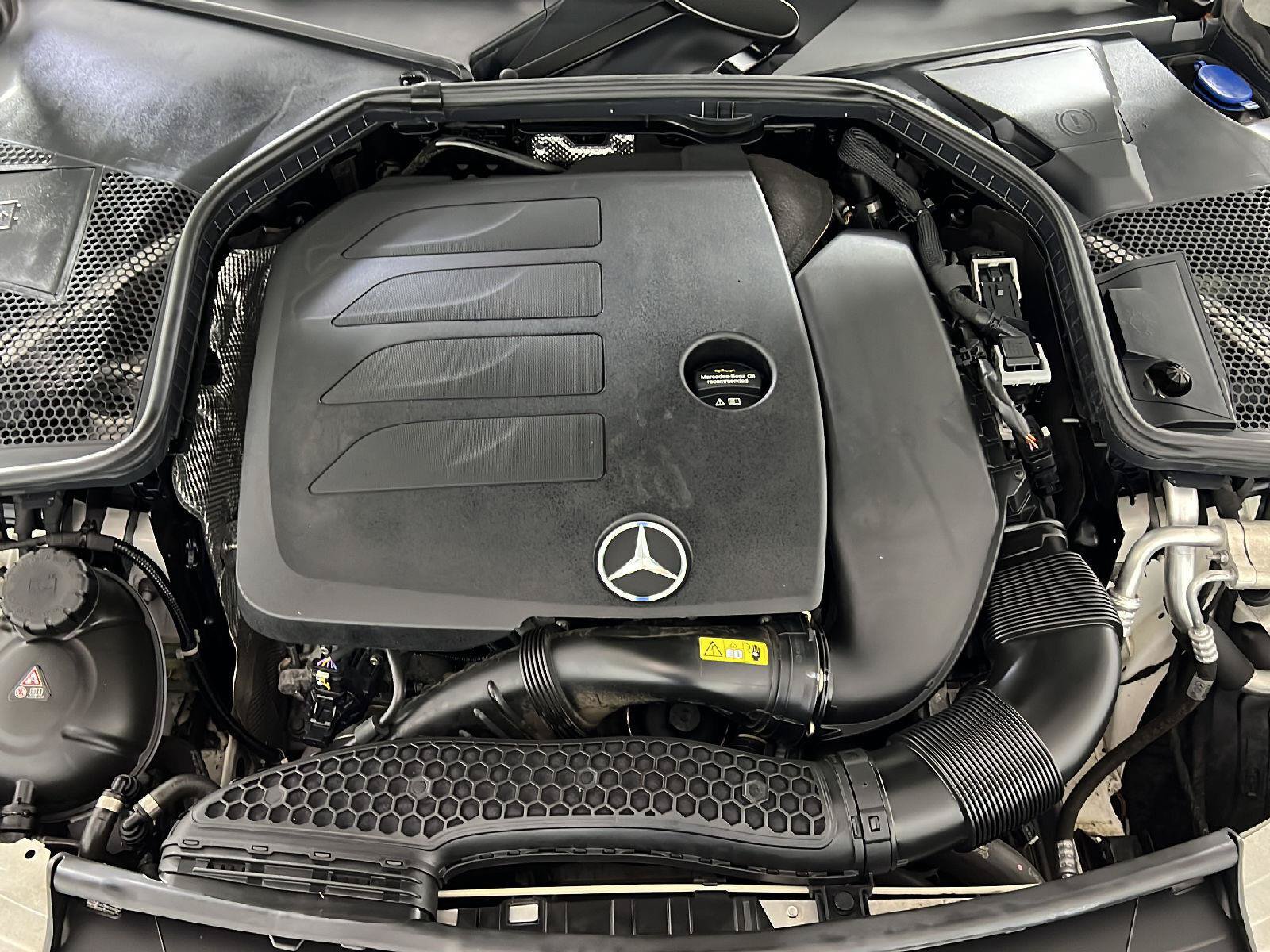 Used 2020 Mercedes-Benz C 300 4MATIC Cabriolet image 23