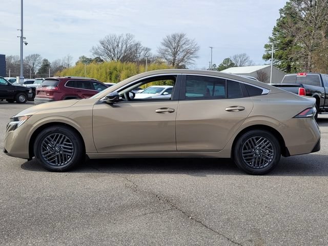 New 2026 Nissan Sentra SV w/ SV Convenience Package FWD image 2