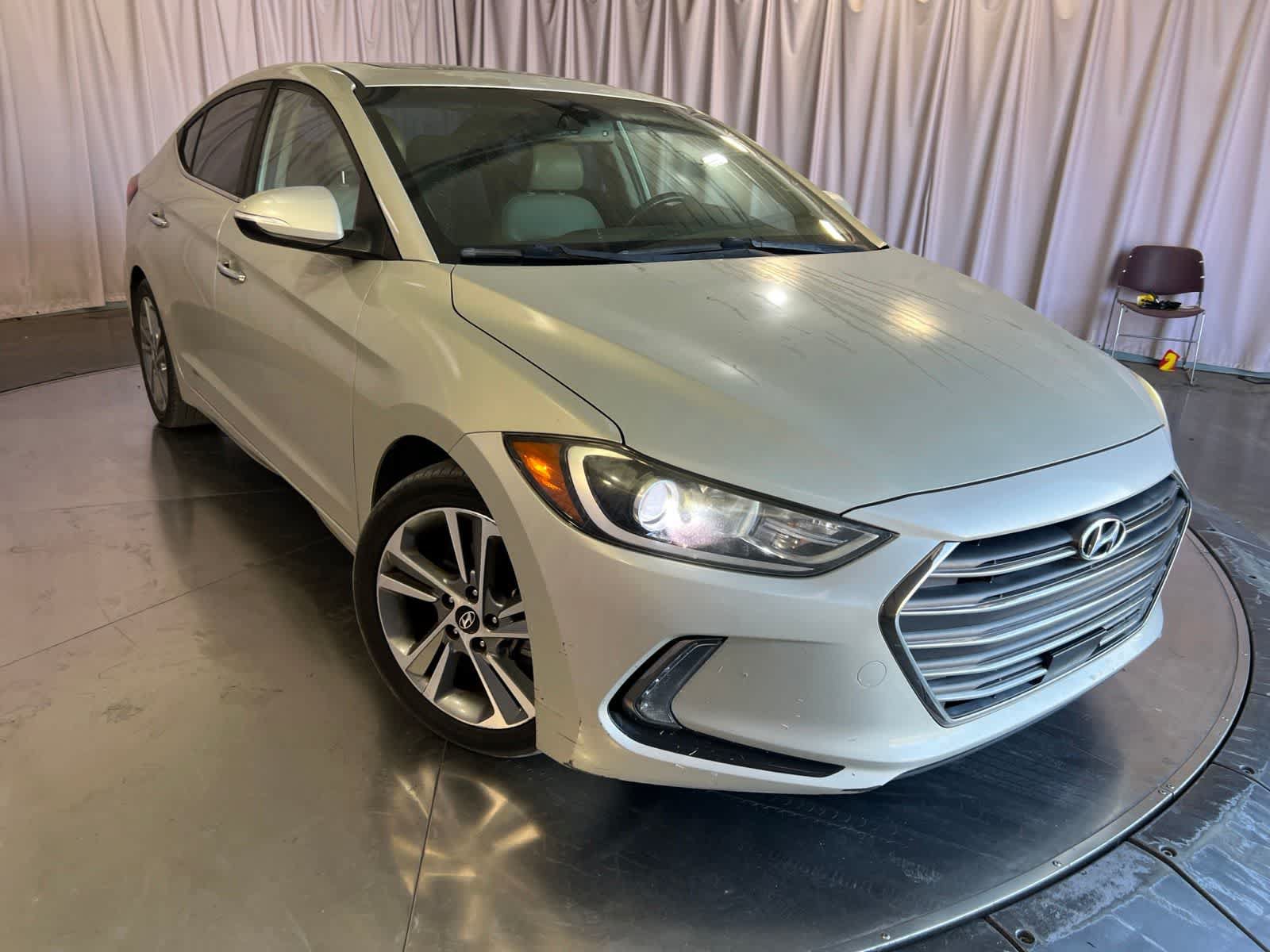Used 2017 Hyundai Elantra Limited w/ Limited Ultimate Package 05 FWD image 3