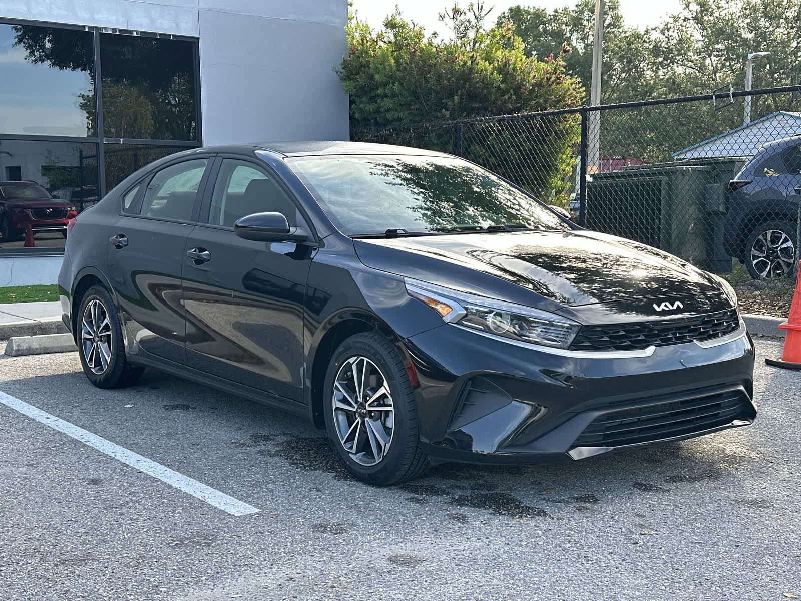Used 2023 Kia Forte LXS image 11