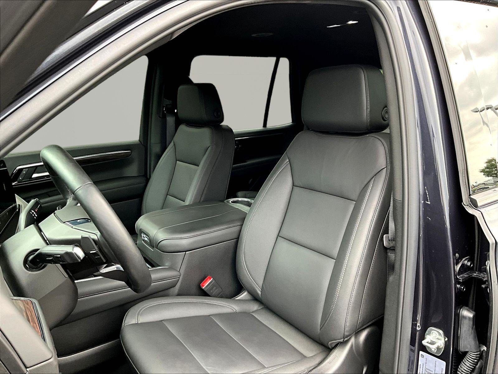 Used 2026 Chevrolet Tahoe Z71 w/ Comfort Package AWD/4WD image 21