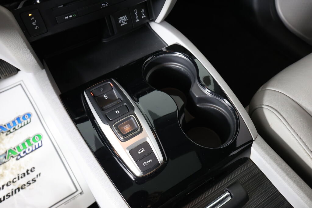 Used 2018 Honda Pilot Touring image 39