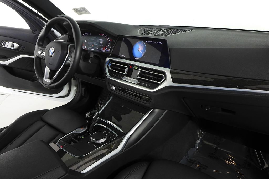 Used 2020 BMW 330i Sedan w/ Convenience Package RWD image 13
