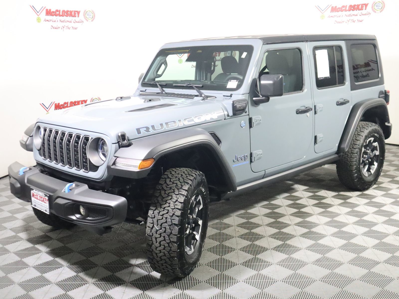 Used 2025 Jeep Wrangler Unlimited Rubicon 4xe image 17