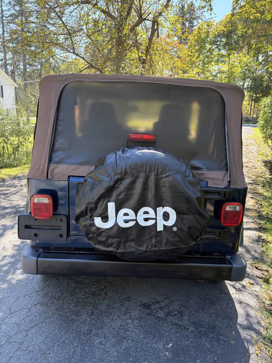 Used 2004 Jeep Wrangler SE AWD/4WD image 7
