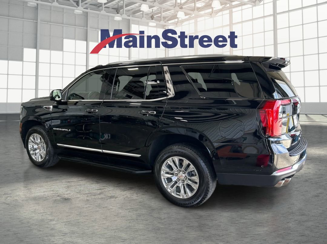 Used 2025 GMC Yukon Denali AWD/4WD image 3